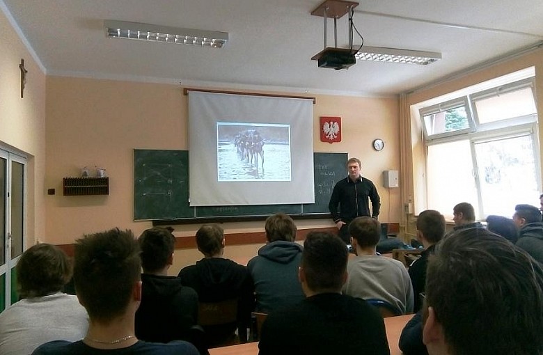 Zasady rekrutacji do służb mundurowych RP